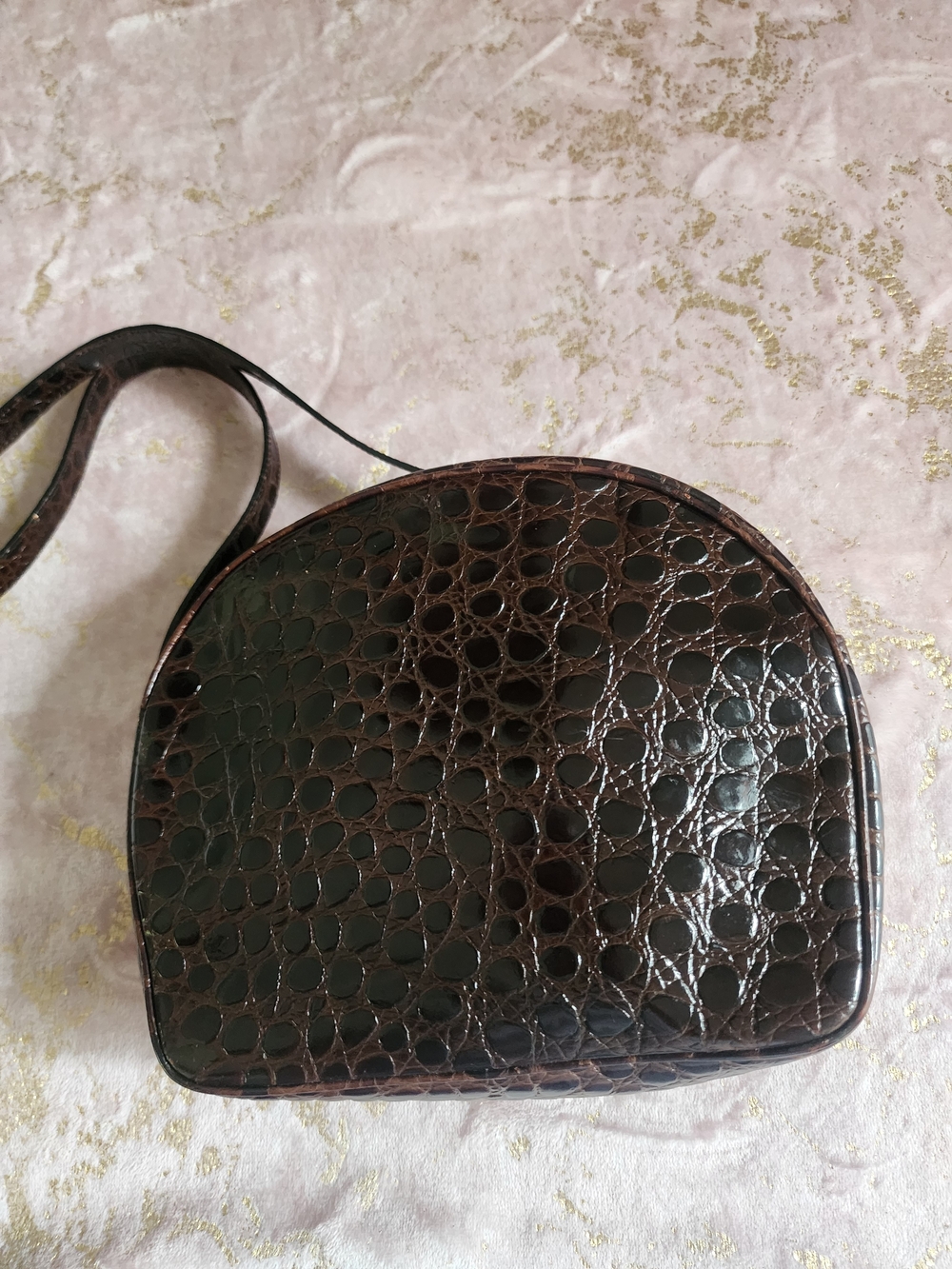 SALVATORE FERRAGAMO | Cross Body Leather Embossed Crocodile Bag - Picture 7 of 16